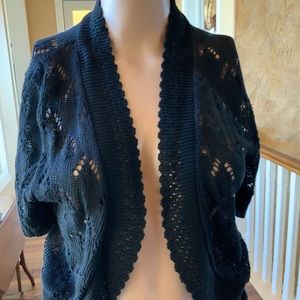 Black shrug, excellent condition
